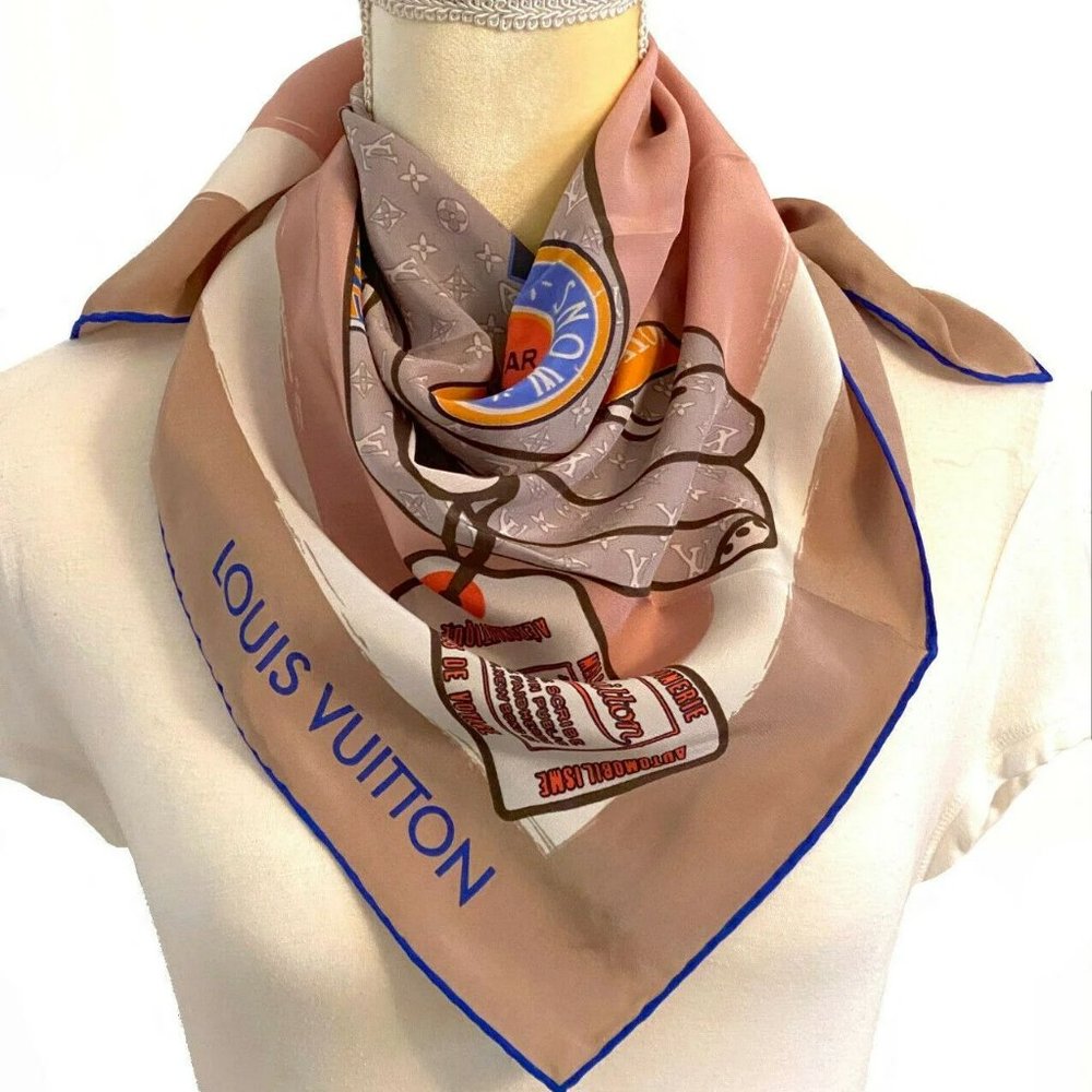 Louis Vuitton 100% Silk Square Scarf Luggage Trunks Motif - Picture 5 of 5